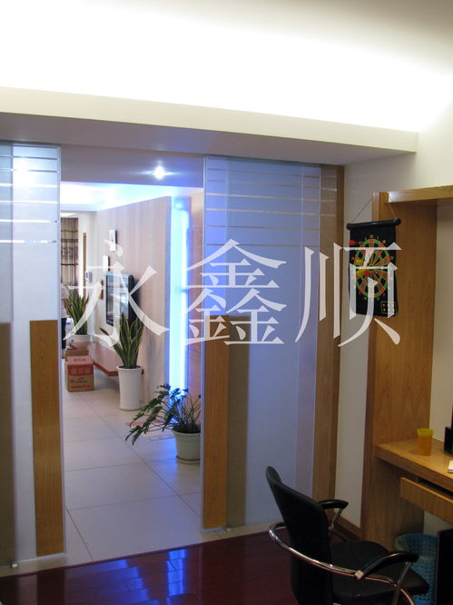 100㎡現代簡約一居裝修案例 福州門業精選搭配，打造通透生活空間